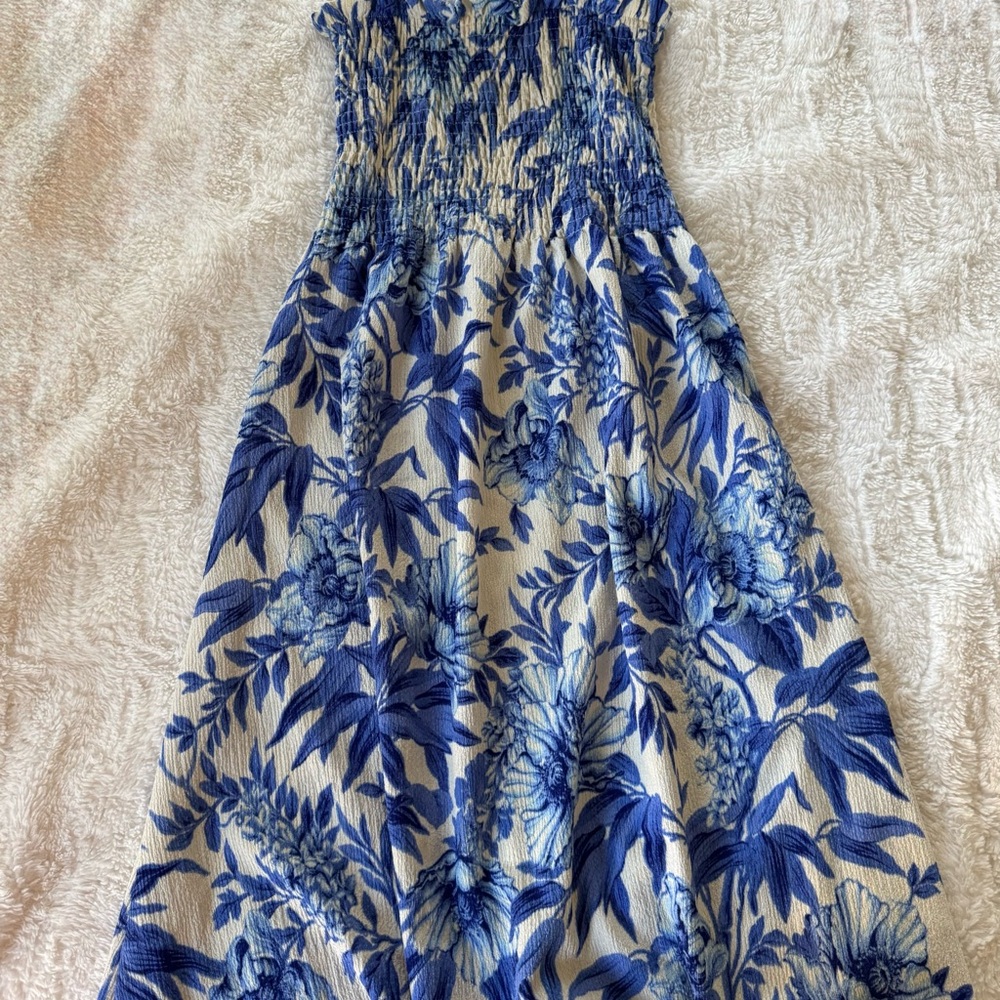 H&M Blue and White Floral Midi Dress